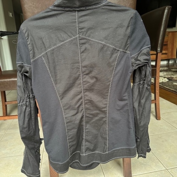 Black jacket/blouse - Picture 5 of 6